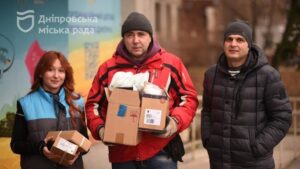 Продукти, медицина, гігієна: чергова допомога від Дніпра