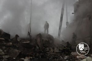 Кількість загиблих внаслідок російського ракетного удару по Дніпру становить 35 осіб