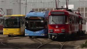 Зміни у русі: як у Дніпрі 29 липня працюватиме громадський транспорт