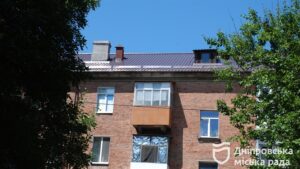 У Дніпрі оперативно справляються з наслідками ворожих атак: 375 багатоквартирних будинків відновили на 99%