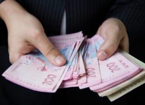 Мешканці Дніпропетровщини можуть отримати гроші, як оформити заявку на допомогу