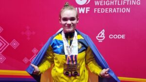 Українка Самуляк стала абсолютною чемпіонкою світу з важкої атлетики серед юніорів