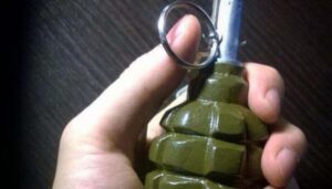 На Дніпропетровщині в руках підлітка вибухнув запал від гранати