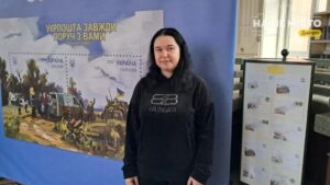 Проходить пішки не менше 6 кілометрів із важкими сумками: історія листоноші Укрпошти з Дніпра