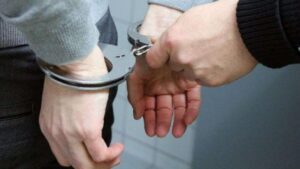Поліція Нікополя викрила місцевого мешканця, який систематично обкрадав друзів, сусідів та перехожих