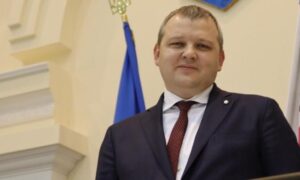 Голова Дніпропетровської обласної ради звинувачує центральну владу у боргах
