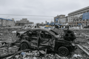 Пошкоджене авто внаслідок бойових дій: як українцям оформити компенсацію