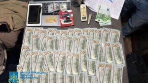У Дніпрі викрито чергових лікарів-фігурантів у схемах з торгівлі довідками для ухилення від мобілізації