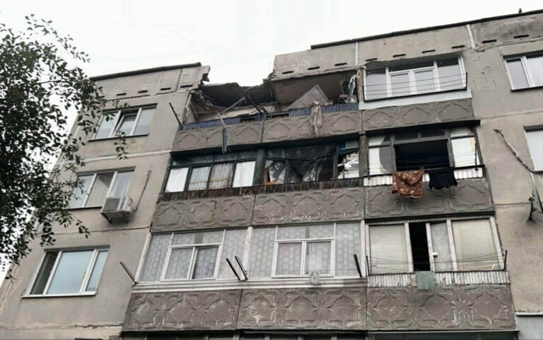 Неперервна атака на Павлоград: місто під вогнем вже понад 10 годин