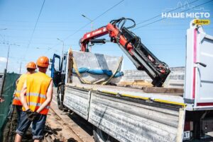 Ремонт трамвайної колії на Старому мосту у Дніпрі