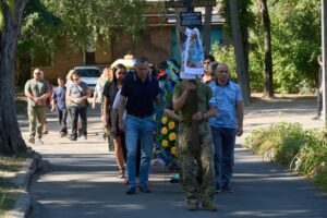 Трагічна втрата: у Нікополі прощались з військовим