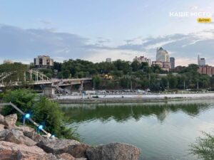 Дощі та спека: прогноз погоди на тиждень в Україні