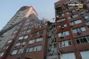 У Дніпрі відремонтують пошкоджений ракетним ударом будинок