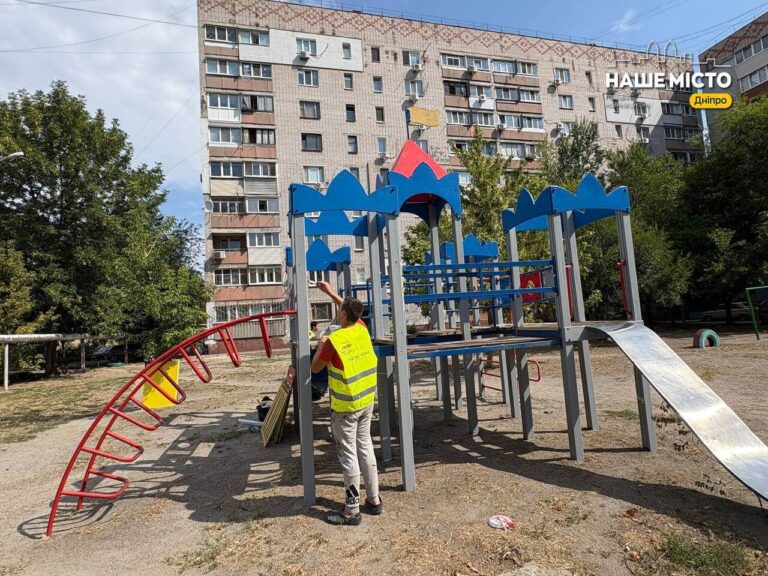 У Дніпрі оновили ігрові майданчики на Слобожанському проспекті