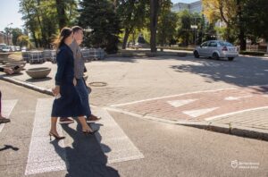 Дніпро на шляху до безбар’єрності: новий безперешкодний маршрут