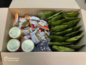 У Дніпрі ВПО отримують безкоштовні продуктові набори