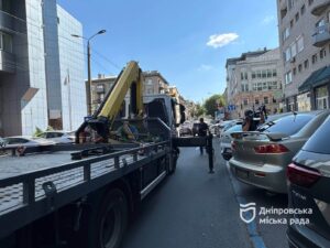 У Дніпрі вилучають автомобілі без номерів