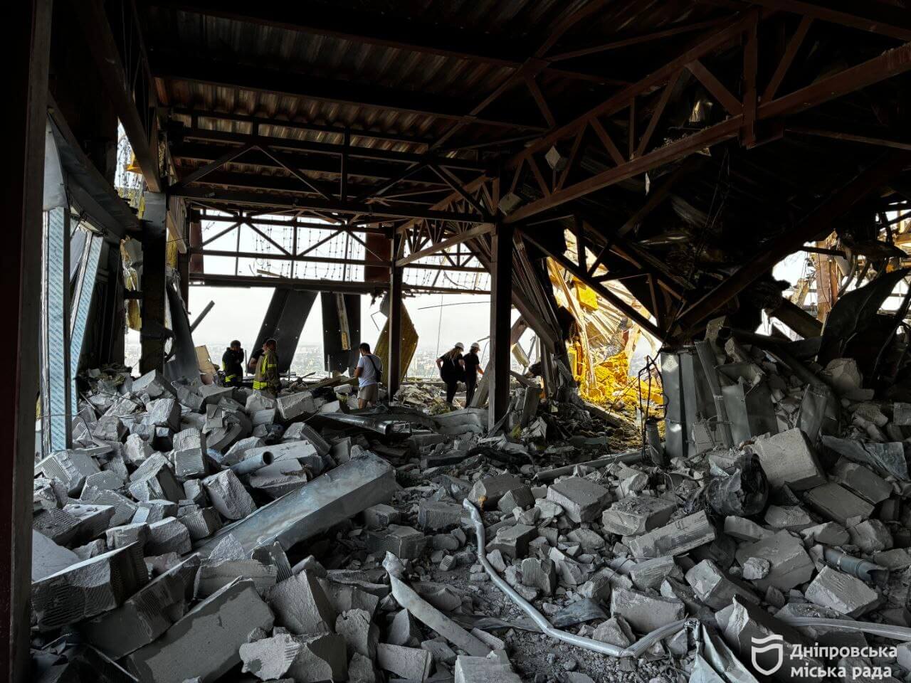 Обстріл Дніпра: пошкоджено комунальне майно