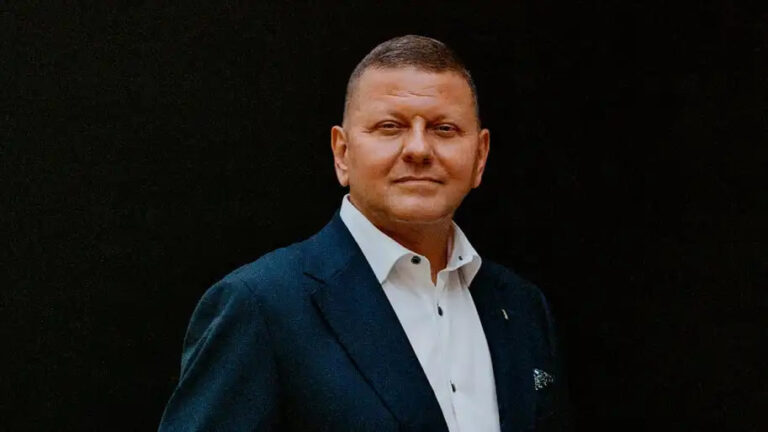 «Страх перед Залужним сильніший, ніж сам Залужний», — волонтер Сапронов
