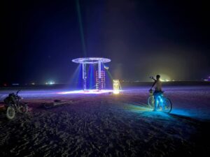 Скульптура з Дніпра прикрасила фестиваль Burning Man
