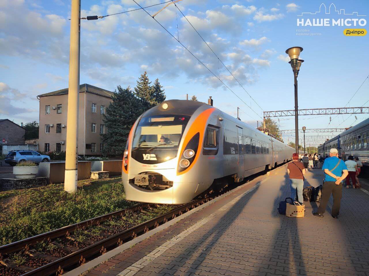Ракетний удар наклав затримку на 37 поїздів через Київщину та Дніпро