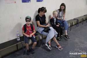 Вибір формату навчання в школах Дніпра: переваги дають очному відвідуванню