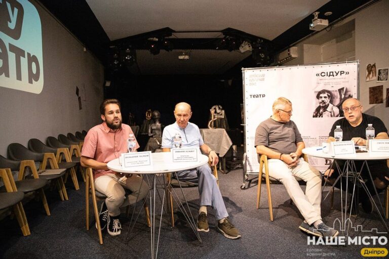 На сцені Дніпра – вистава «Сідур»: вшанування пам’яті Вадима Сідура