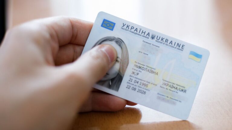Як в Дніпрі переселенці можуть оформити документи під час війни?