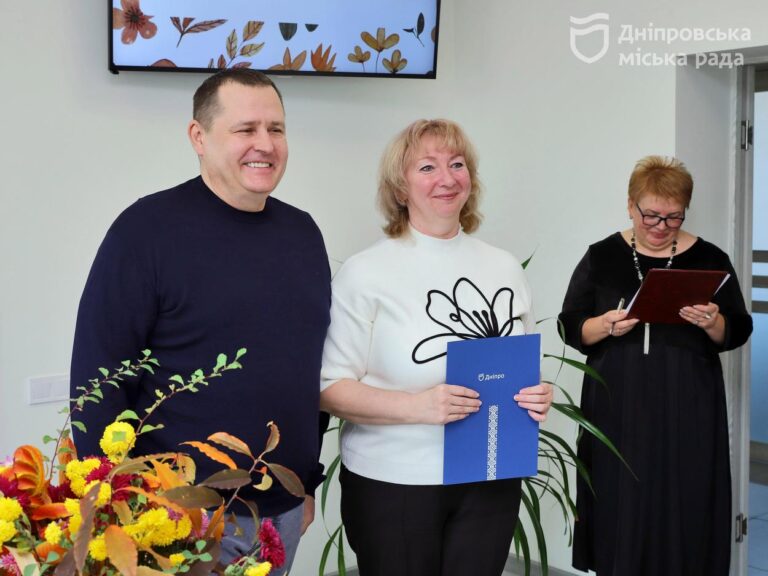 Борис Філатов привітав соціальних працівників Дніпра