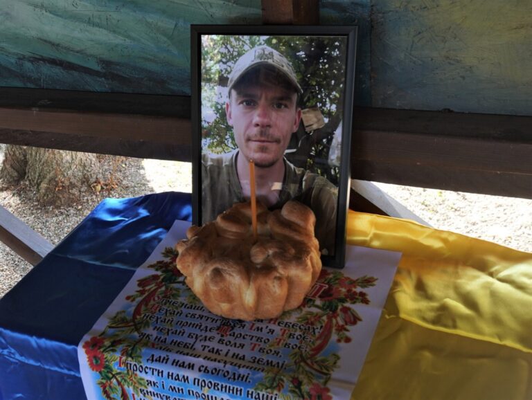 Нікополь прощається з героєм: про пам’ять воїна Дмитра Белінця