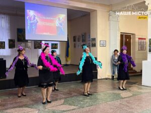 У Дніпрі старше покоління об’єднується танцями