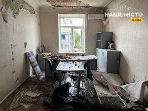 Картини руйнувань у Дніпрі після атаки дронів