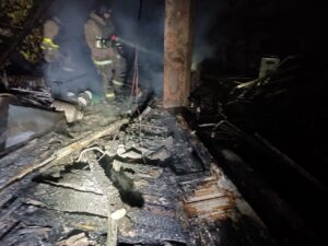 Атаки на Дніпро: масштабні пожежі в місті після збройних обстрілів