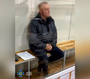 Ворожого агента на посаді керівника охорони ДНУ викрила СБУ: спільнота ВНЗ різко критикує ректора Оковитого