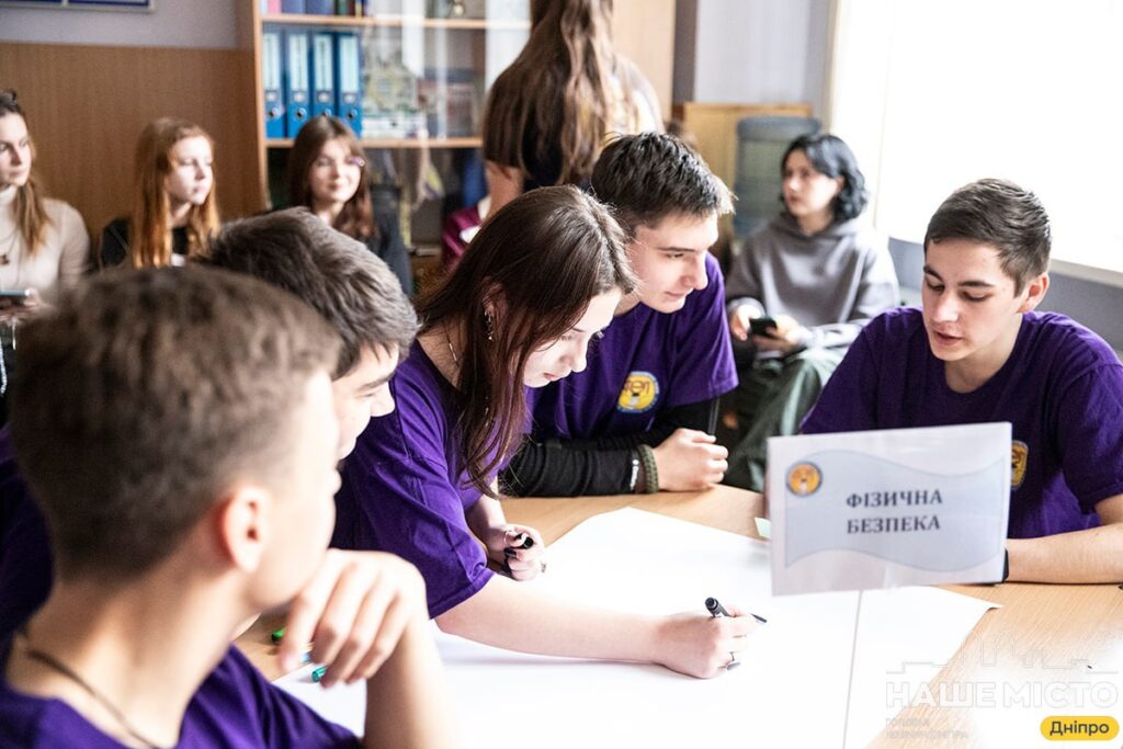 Уроки безпеки у школах Дніпра: як діяти під час відключень світла