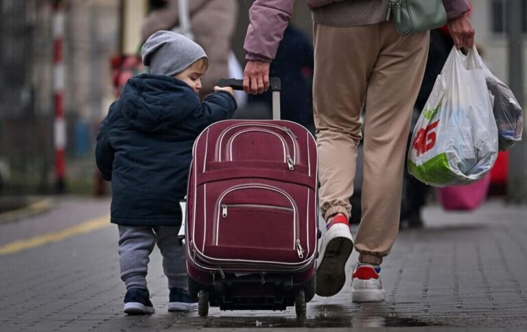 Понад 4,6 млн переселенців в Україні: частка в Дніпропетровській області