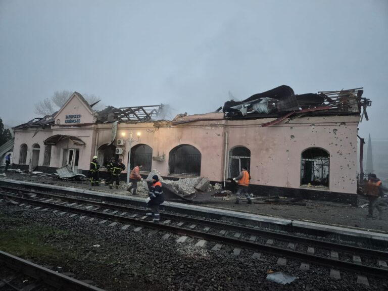 Атака на залізничну інфраструктуру: затримки поїздів на Дніпропетровщині