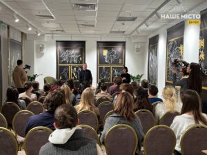 Дніпро: вечір поезії та мистецтва з Жаданом і Гаєвою