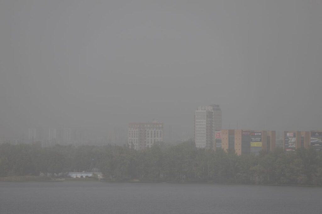 Погодні умови в Україні та Дніпрі 12 листопада