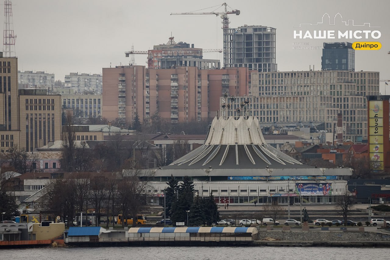 Дніпро: без обстрілів, але з тривогами