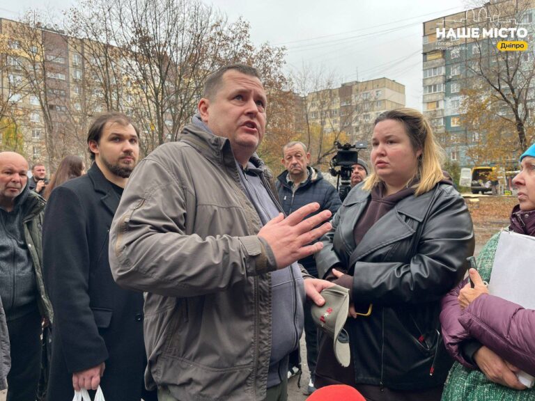 У Дніпрі можливий демонтаж пошкоджених під’їздів після обстрілу