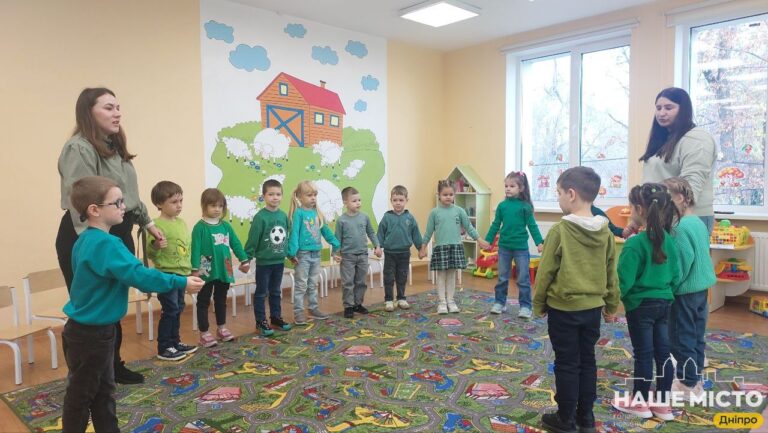 У Дніпрі розвивають дитячу ініціативу «Розфарбуй світ добром»