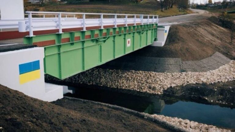 На Дніпропетровщині з’явився перший модульний міст