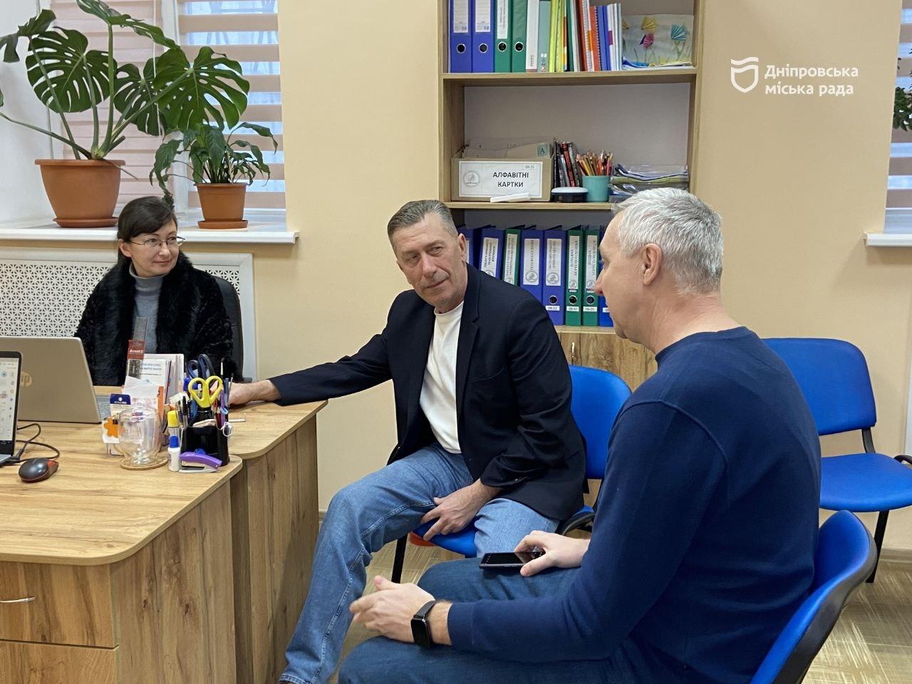 У Дніпрі територіальні центри створюють різдвяний настрій