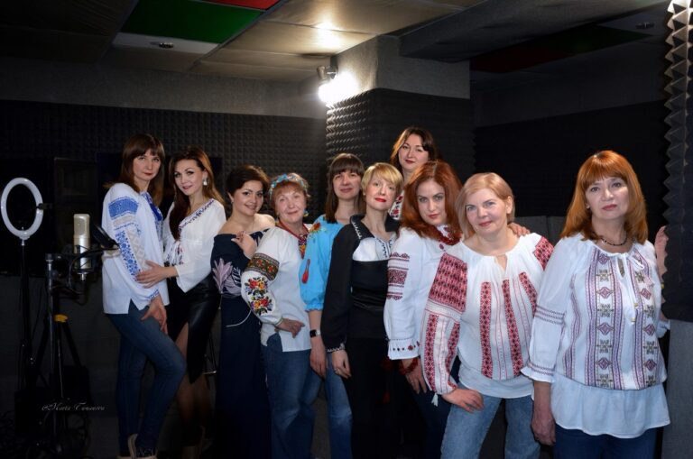 Унікальний хор в Дніпрі: спів на підтримку військових