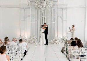 Обмеження на шлюб: хто не може одружуватися в Україні?