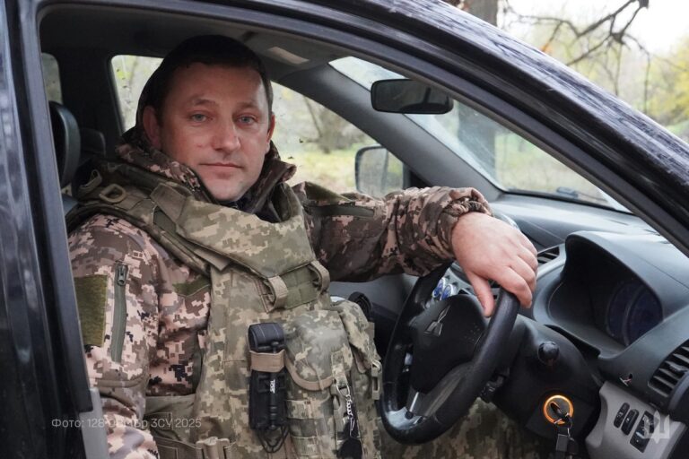 Дніпровські герої під обстрілами: як врятуватися від FPV-дронів