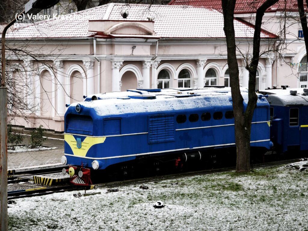 Зимові пригоди на дитячій залізниці у Дніпрі