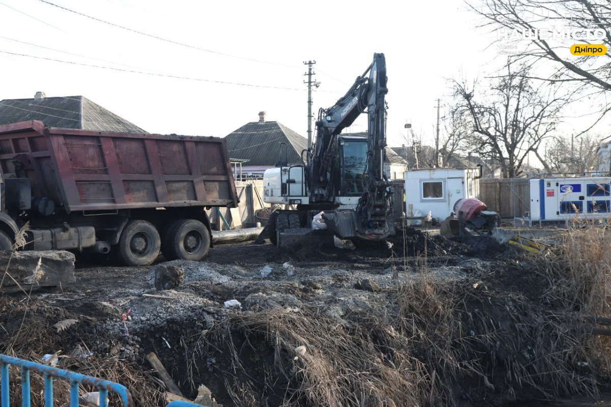 Дніпро: завершення ремонту колектора на вулиці Нечуй-Левицького
