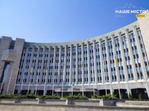 У Дніпрі передано Вифлеємський вогонь миру